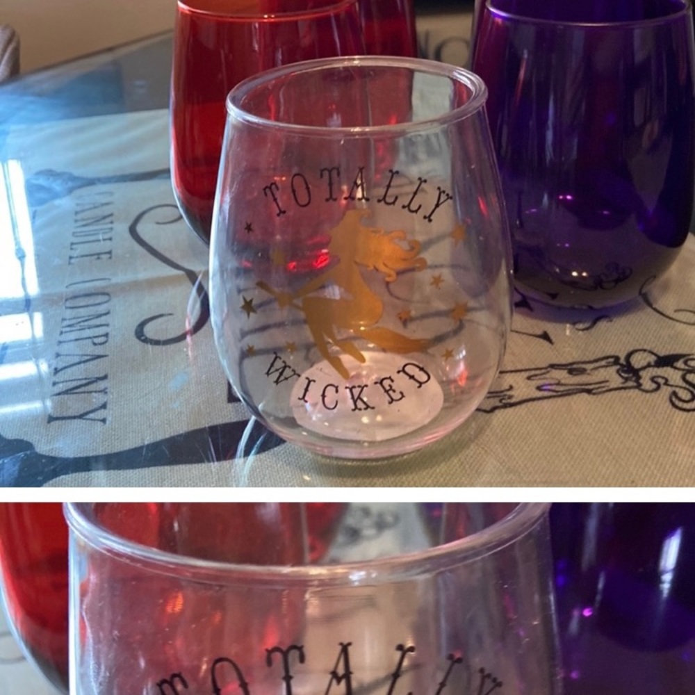 Bundle of 5 Halloween glasses